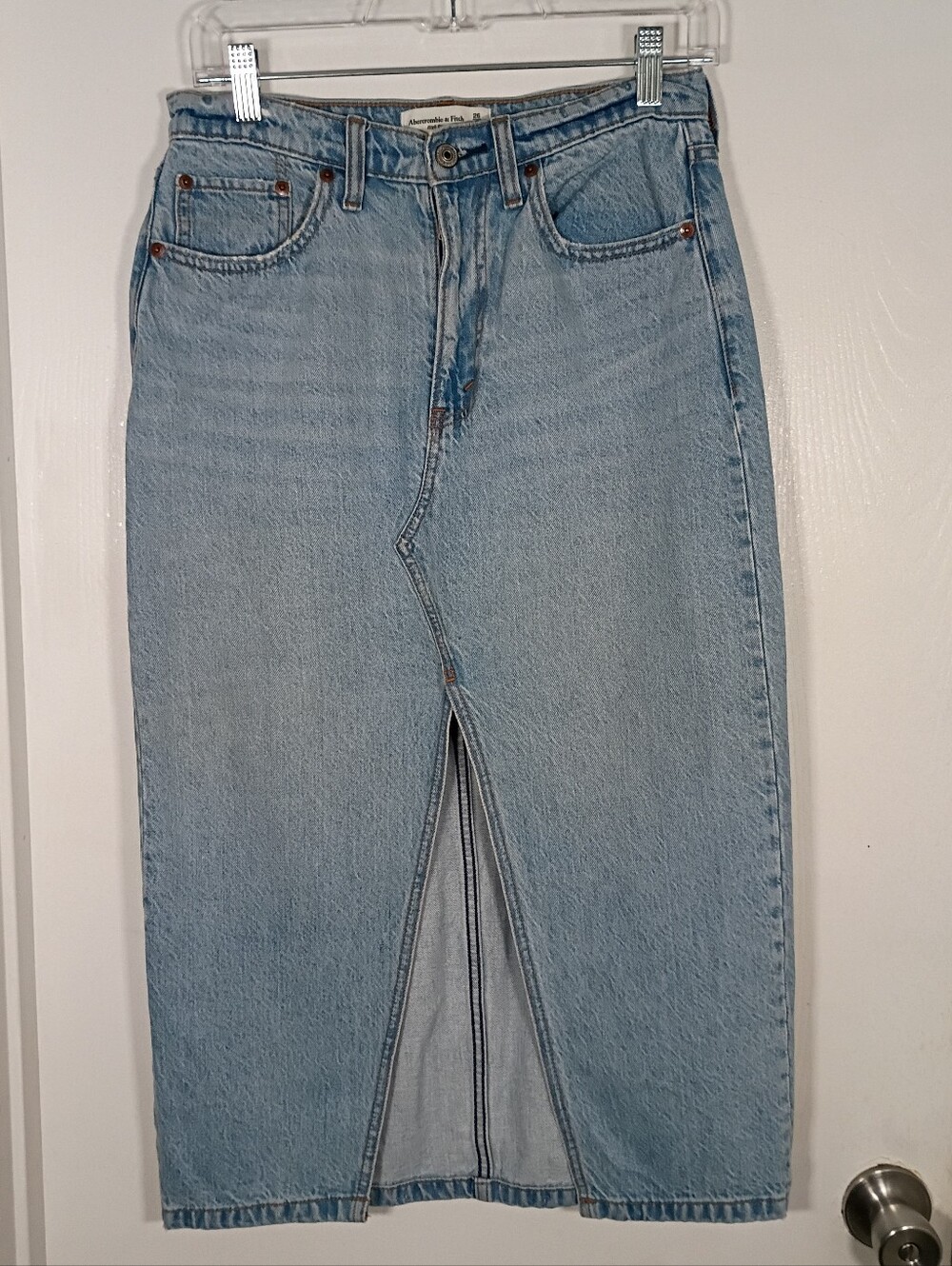 Abercrombie & Fitch 26/2 High Rise Midi Jean Skirt Front Slit Light Wash Denim